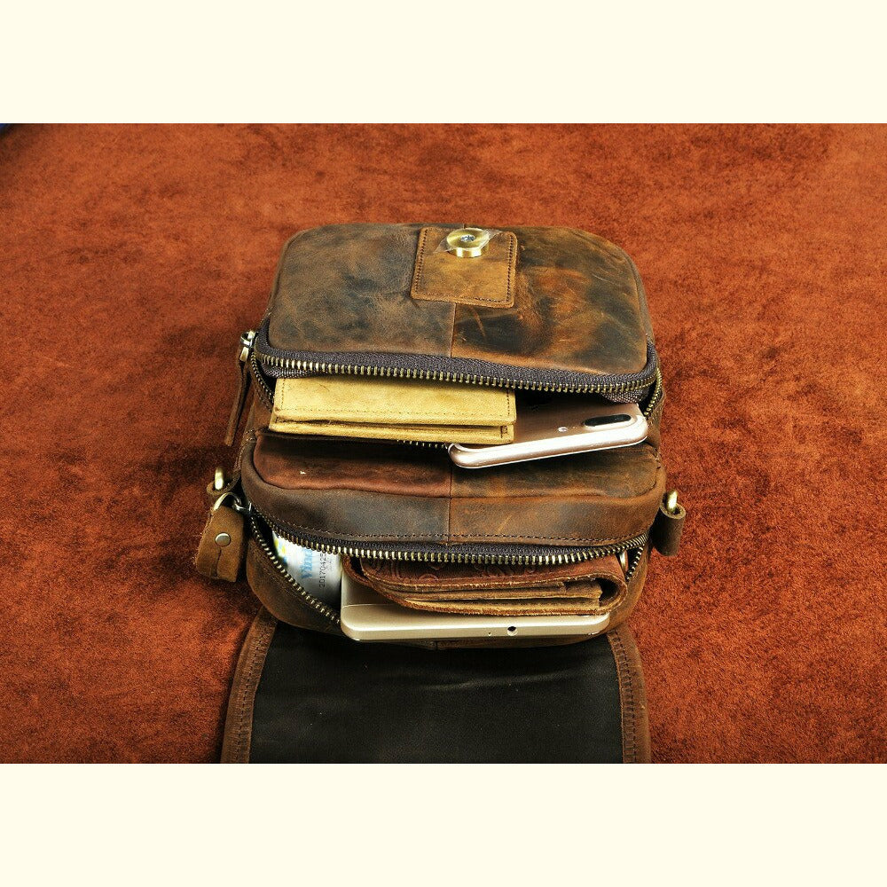 Zapopan Leather Messenger Pouch