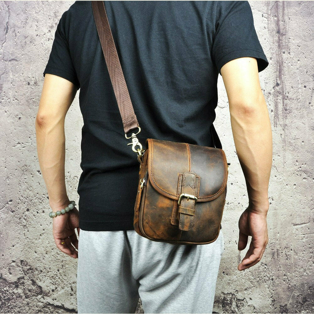 Zapopan Leather Messenger Pouch